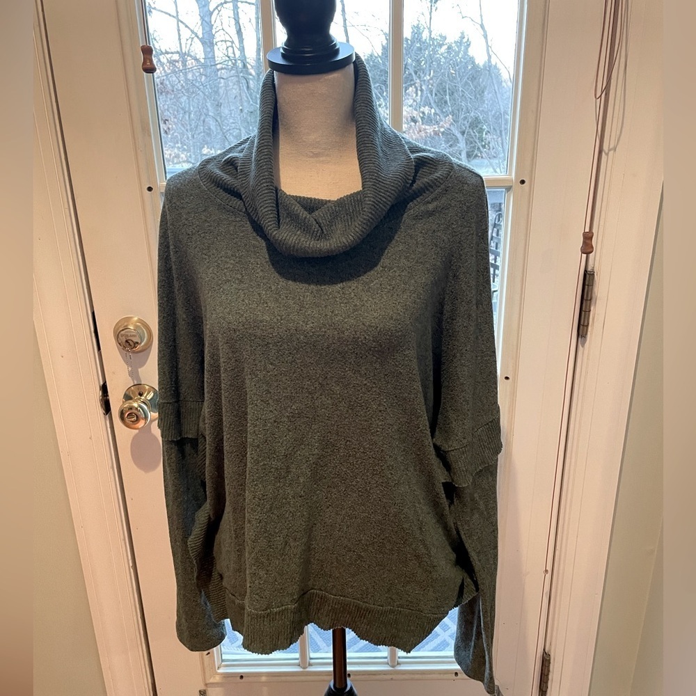 Anthropologie Postage Stamp Sweater Women's Medium Green Cowl Neck